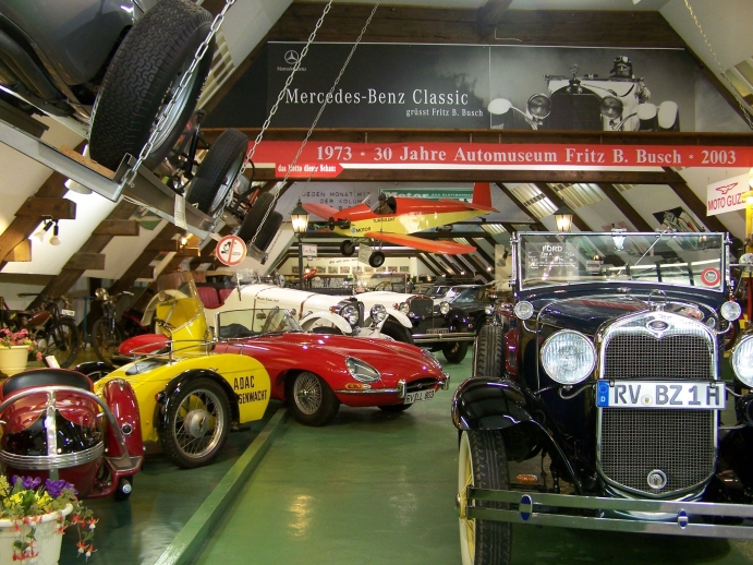 Automuseum Eintritt Haupthalle